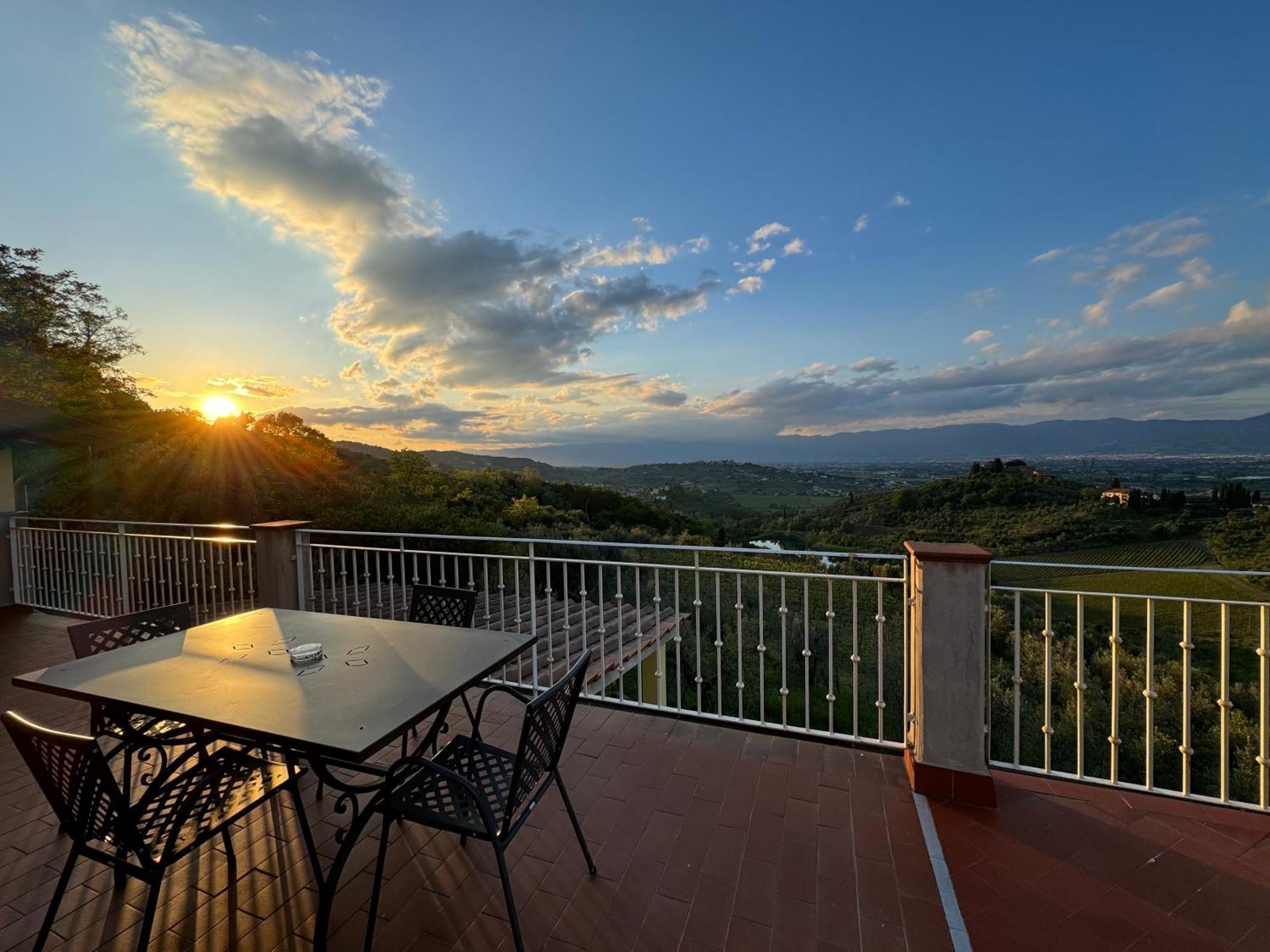 Agriturismo Sotto La Rocca Villa Carmignano Exterior photo